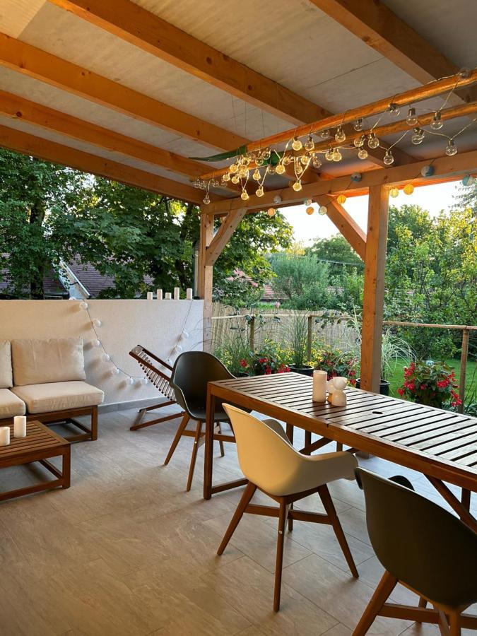 Villa Kisvirag Vendeghaz Balatonvilágos Exterior foto